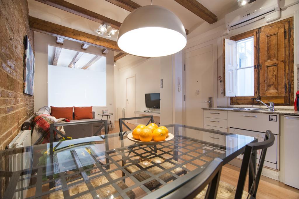 Happy People Ramblas Harbour Apartment *